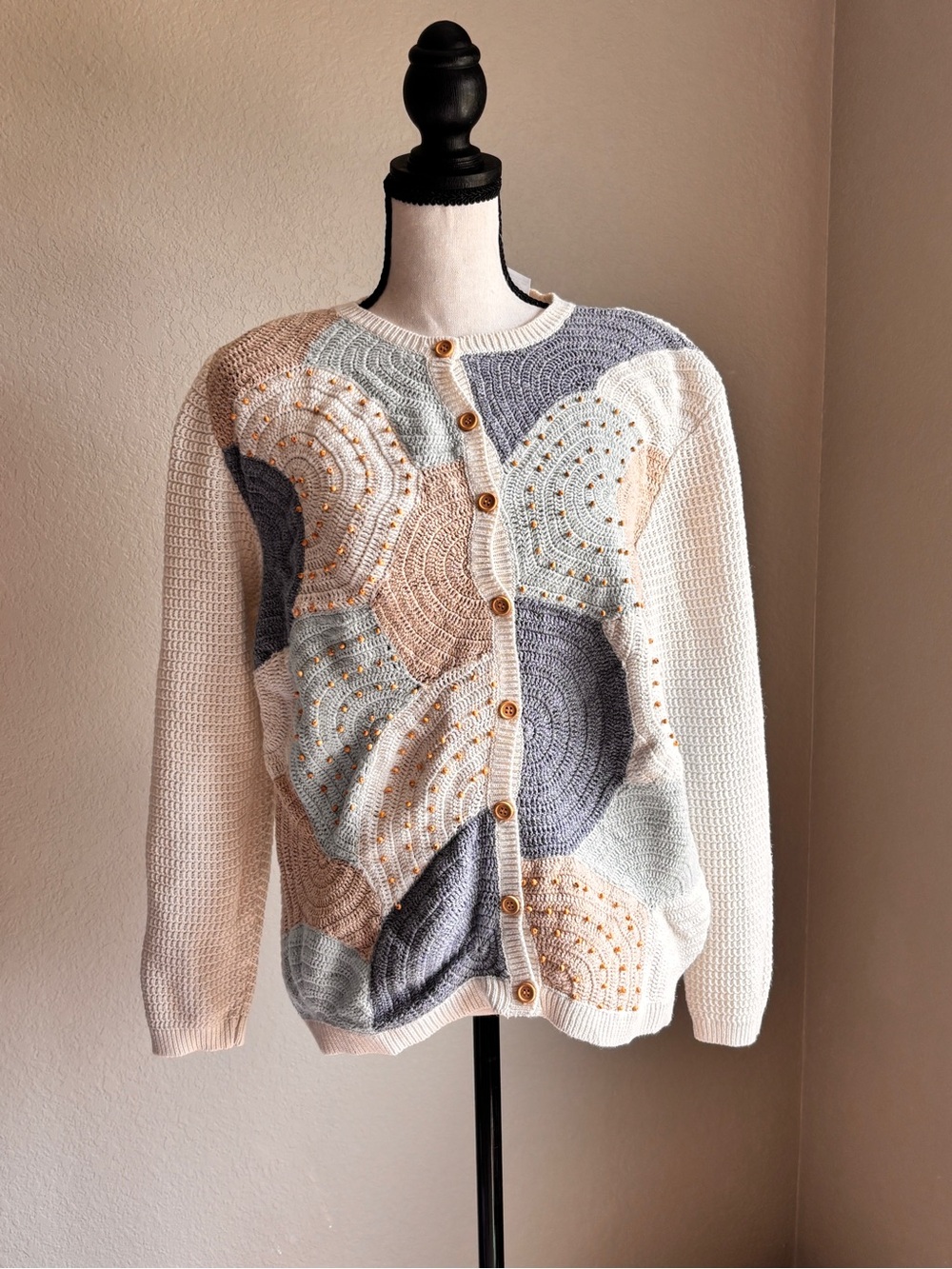 Alfred Dunner Cream Cardigan with Blue, Gray and Tan Knit-work women’s L